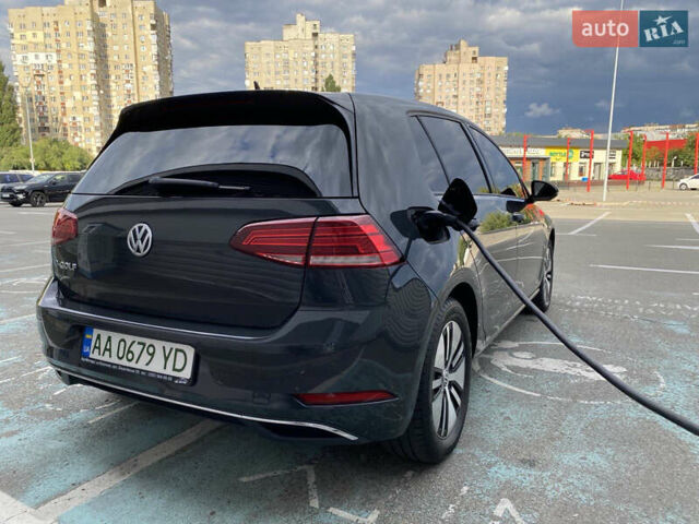 Серый Фольксваген e-Golf, объемом двигателя 0 л и пробегом 60 тыс. км за 16500 $, фото 19 на Automoto.ua