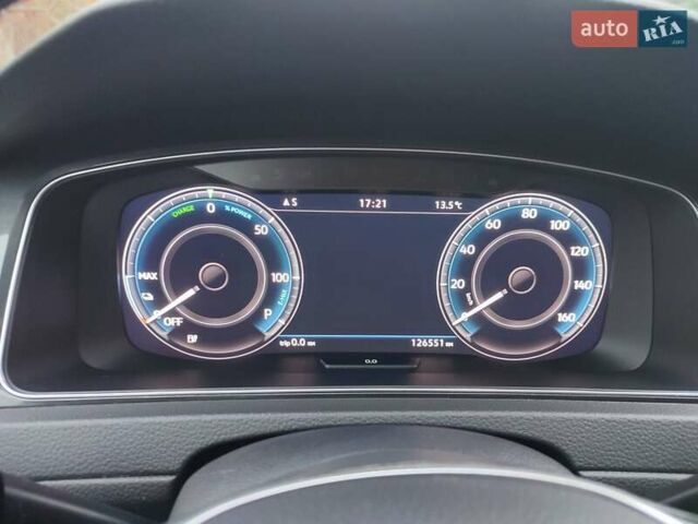 Сірий Фольксваген e-Golf, об'ємом двигуна 0 л та пробігом 126 тис. км за 12700 $, фото 36 на Automoto.ua