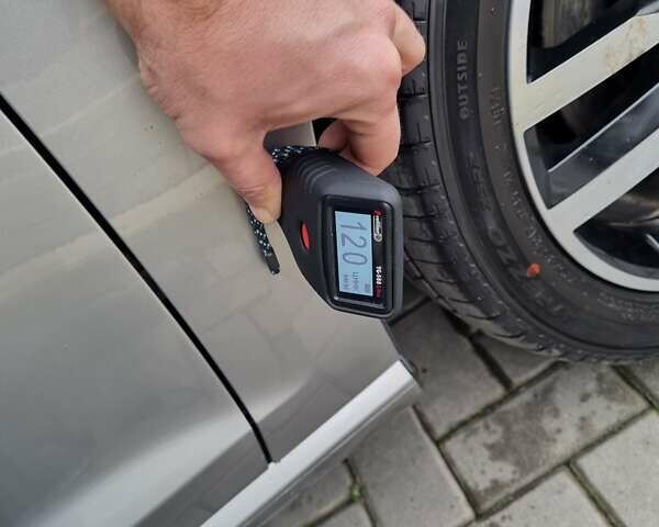 Серый Фольксваген e-Golf, объемом двигателя 0 л и пробегом 95 тыс. км за 12450 $, фото 108 на Automoto.ua