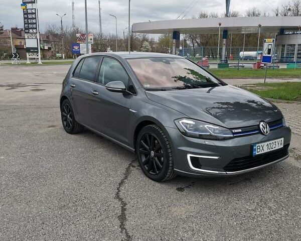 Сірий Фольксваген e-Golf, об'ємом двигуна 0 л та пробігом 29 тис. км за 17500 $, фото 8 на Automoto.ua