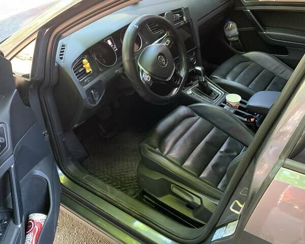 Сірий Фольксваген e-Golf, об'ємом двигуна 0 л та пробігом 144 тис. км за 14000 $, фото 10 на Automoto.ua