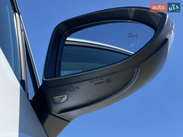 Серый Фольксваген e-Golf, объемом двигателя 0 л и пробегом 130 тыс. км за 13800 $, фото 7 на Automoto.ua