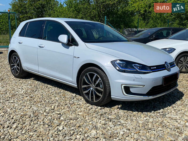 Серый Фольксваген e-Golf, объемом двигателя 0 л и пробегом 130 тыс. км за 13800 $, фото 94 на Automoto.ua
