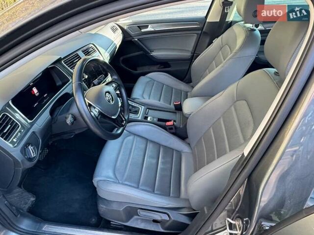 Сірий Фольксваген e-Golf, об'ємом двигуна 0 л та пробігом 75 тис. км за 11000 $, фото 8 на Automoto.ua