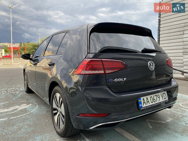 Серый Фольксваген e-Golf, объемом двигателя 0 л и пробегом 60 тыс. км за 16500 $, фото 21 на Automoto.ua