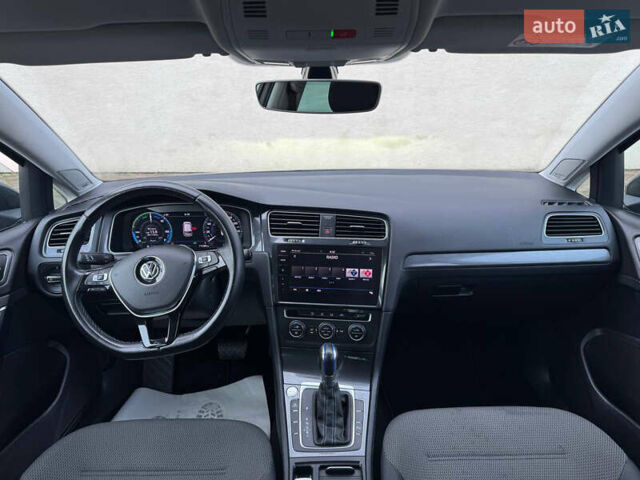 Сірий Фольксваген e-Golf, об'ємом двигуна 0 л та пробігом 115 тис. км за 12999 $, фото 40 на Automoto.ua