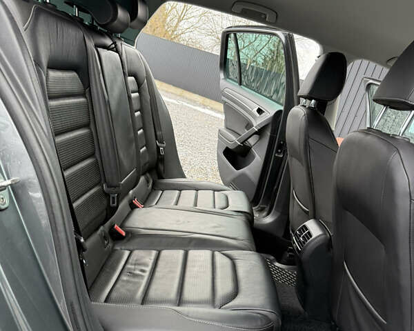 Серый Фольксваген e-Golf, объемом двигателя 0 л и пробегом 100 тыс. км за 13900 $, фото 23 на Automoto.ua