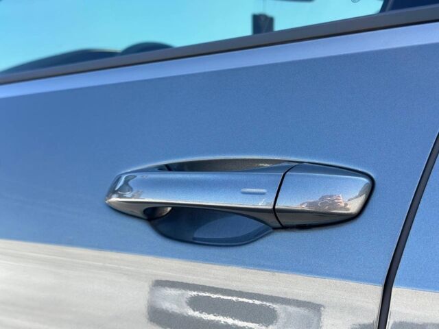 Серый Фольксваген e-Golf, объемом двигателя 0 л и пробегом 89 тыс. км за 13990 $, фото 15 на Automoto.ua