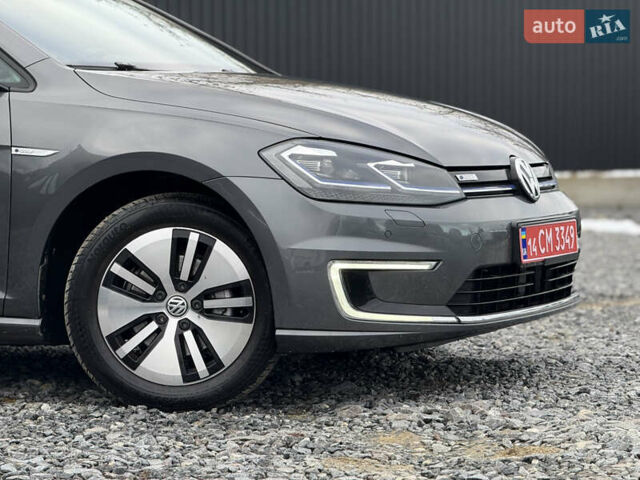 Серый Фольксваген e-Golf, объемом двигателя 0 л и пробегом 100 тыс. км за 13900 $, фото 7 на Automoto.ua