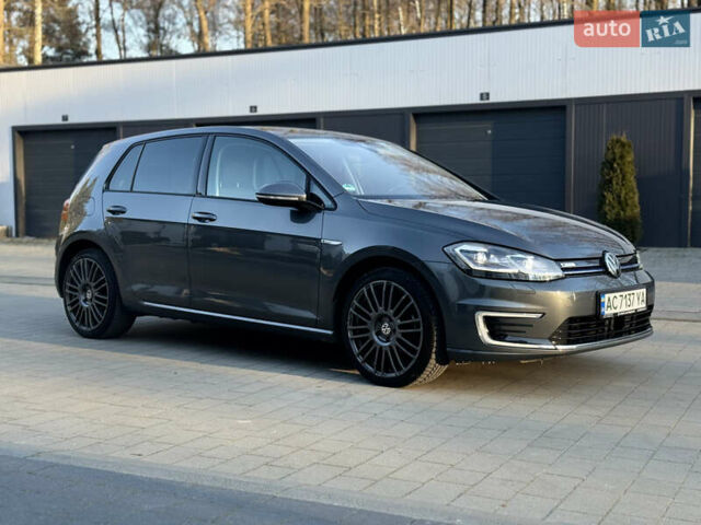 Сірий Фольксваген e-Golf, об'ємом двигуна 0 л та пробігом 112 тис. км за 15900 $, фото 9 на Automoto.ua