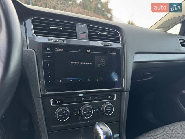 Сірий Фольксваген e-Golf, об'ємом двигуна 0 л та пробігом 115 тис. км за 12600 $, фото 58 на Automoto.ua