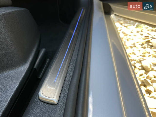 Серый Фольксваген e-Golf, объемом двигателя 0 л и пробегом 130 тыс. км за 13800 $, фото 79 на Automoto.ua