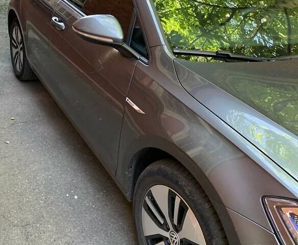 Сірий Фольксваген e-Golf, об'ємом двигуна 0 л та пробігом 144 тис. км за 14000 $, фото 2 на Automoto.ua