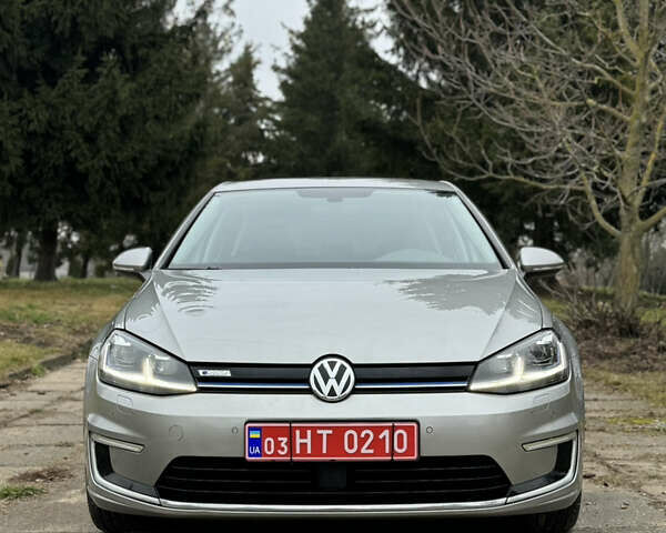 Серый Фольксваген e-Golf, объемом двигателя 0 л и пробегом 61 тыс. км за 14500 $, фото 7 на Automoto.ua