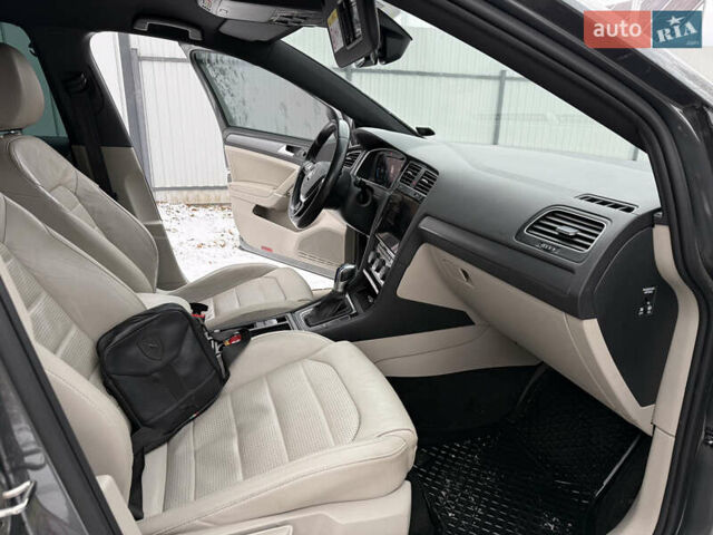 Сірий Фольксваген e-Golf, об'ємом двигуна 0 л та пробігом 163 тис. км за 13500 $, фото 13 на Automoto.ua