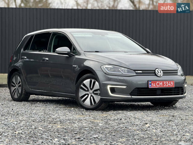 Серый Фольксваген e-Golf, объемом двигателя 0 л и пробегом 100 тыс. км за 13900 $, фото 9 на Automoto.ua