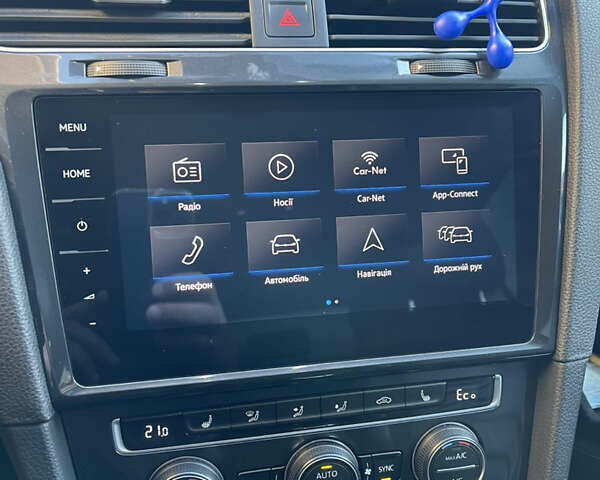 Серый Фольксваген e-Golf, объемом двигателя 0 л и пробегом 135 тыс. км за 13200 $, фото 18 на Automoto.ua