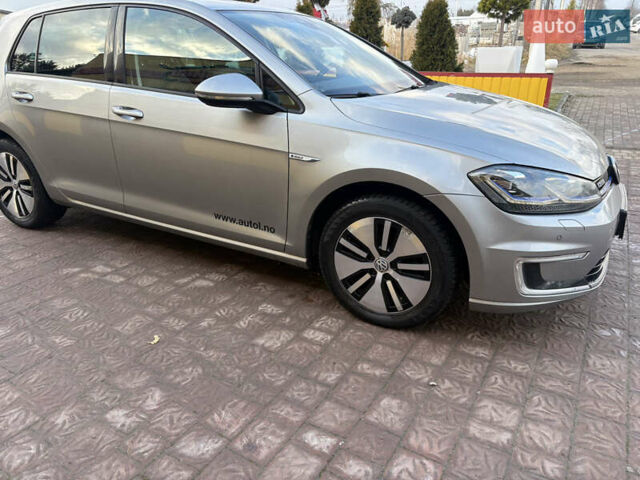 Серый Фольксваген e-Golf, объемом двигателя 0 л и пробегом 148 тыс. км за 12250 $, фото 2 на Automoto.ua