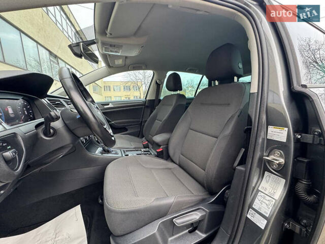 Сірий Фольксваген e-Golf, об'ємом двигуна 0 л та пробігом 115 тис. км за 12999 $, фото 53 на Automoto.ua