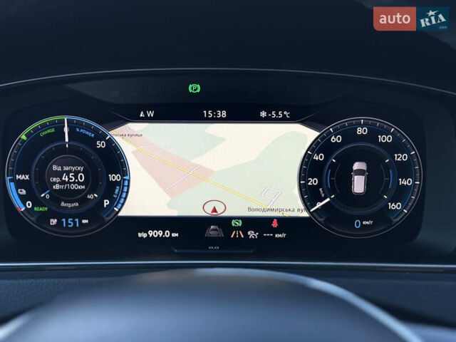 Сірий Фольксваген e-Golf, об'ємом двигуна 0 л та пробігом 112 тис. км за 15900 $, фото 133 на Automoto.ua