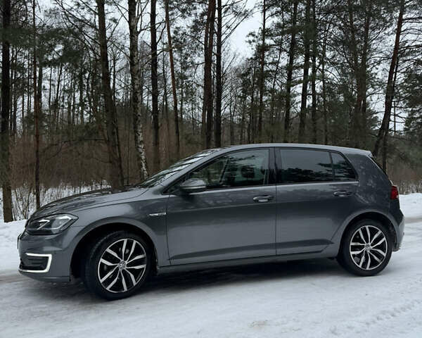 Серый Фольксваген e-Golf, объемом двигателя 0 л и пробегом 159 тыс. км за 12300 $, фото 8 на Automoto.ua