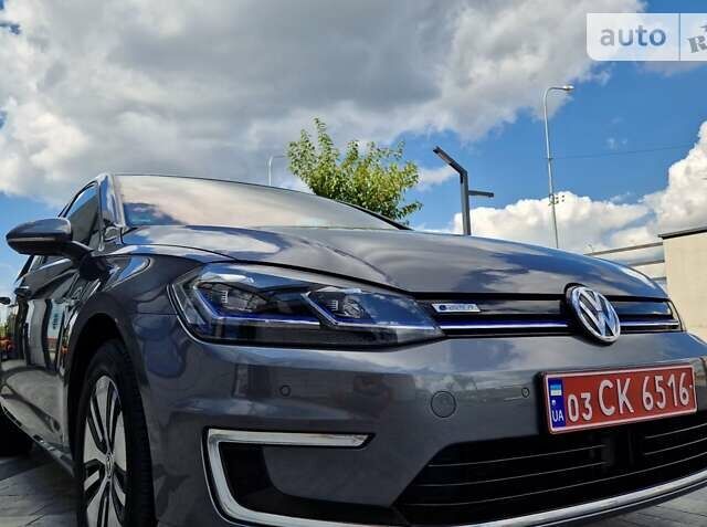 Серый Фольксваген e-Golf, объемом двигателя 0 л и пробегом 53 тыс. км за 15500 $, фото 15 на Automoto.ua