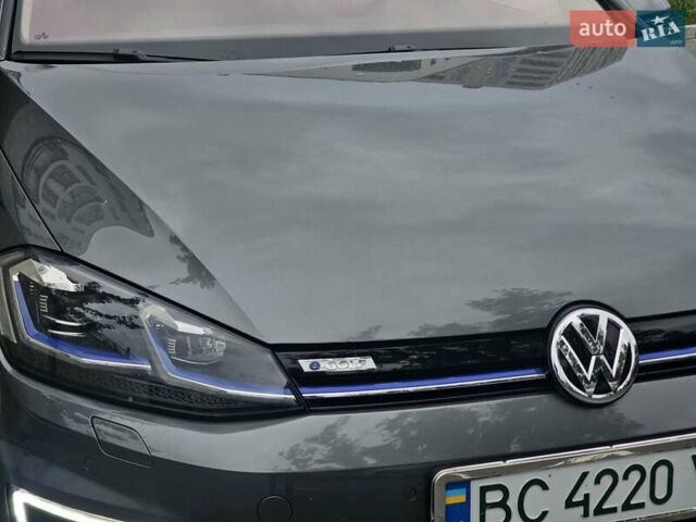 Серый Фольксваген e-Golf, объемом двигателя 0 л и пробегом 191 тыс. км за 14300 $, фото 3 на Automoto.ua