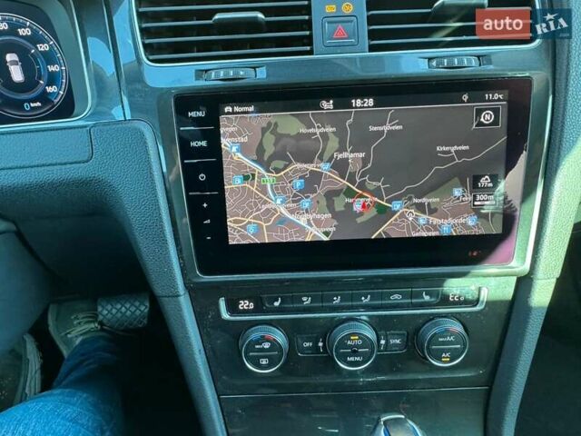 Сірий Фольксваген e-Golf, об'ємом двигуна 0 л та пробігом 75 тис. км за 11000 $, фото 9 на Automoto.ua