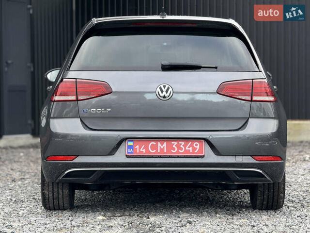 Серый Фольксваген e-Golf, объемом двигателя 0 л и пробегом 100 тыс. км за 13900 $, фото 14 на Automoto.ua