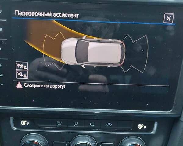 Серый Фольксваген e-Golf, объемом двигателя 0 л и пробегом 29 тыс. км за 15000 $, фото 11 на Automoto.ua