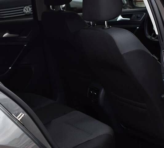 Серый Фольксваген e-Golf, объемом двигателя 0 л и пробегом 141 тыс. км за 13200 $, фото 20 на Automoto.ua