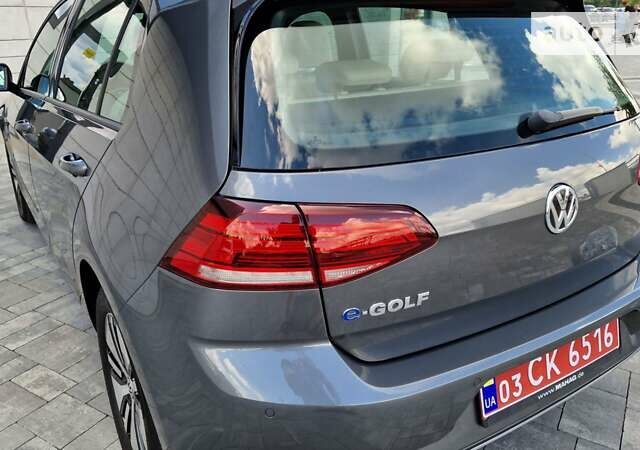 Серый Фольксваген e-Golf, объемом двигателя 0 л и пробегом 53 тыс. км за 15500 $, фото 29 на Automoto.ua