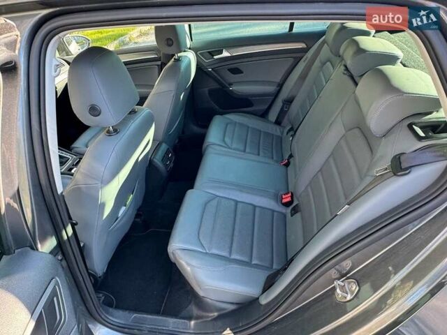 Сірий Фольксваген e-Golf, об'ємом двигуна 0 л та пробігом 75 тис. км за 11000 $, фото 7 на Automoto.ua