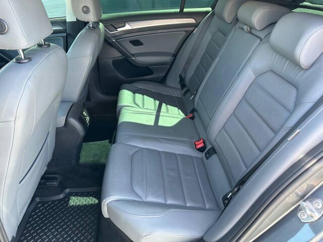 Серый Фольксваген e-Golf, объемом двигателя 0 л и пробегом 89 тыс. км за 13990 $, фото 24 на Automoto.ua