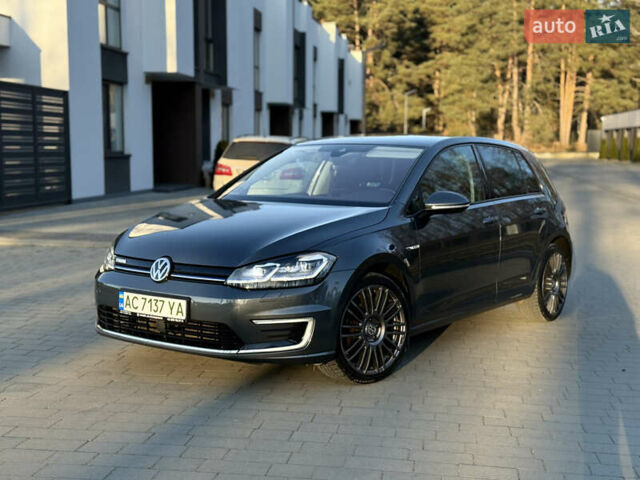 Сірий Фольксваген e-Golf, об'ємом двигуна 0 л та пробігом 112 тис. км за 15900 $, фото 1 на Automoto.ua