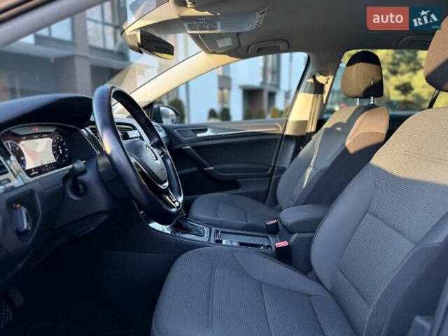 Сірий Фольксваген e-Golf, об'ємом двигуна 0 л та пробігом 112 тис. км за 15900 $, фото 28 на Automoto.ua