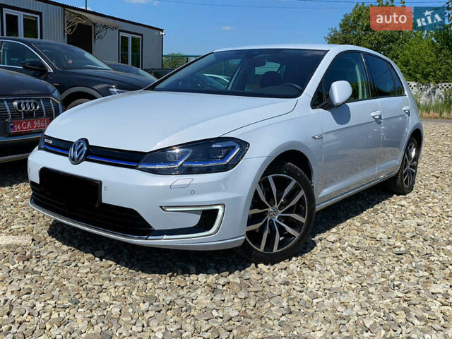 Серый Фольксваген e-Golf, объемом двигателя 0 л и пробегом 130 тыс. км за 13800 $, фото 84 на Automoto.ua