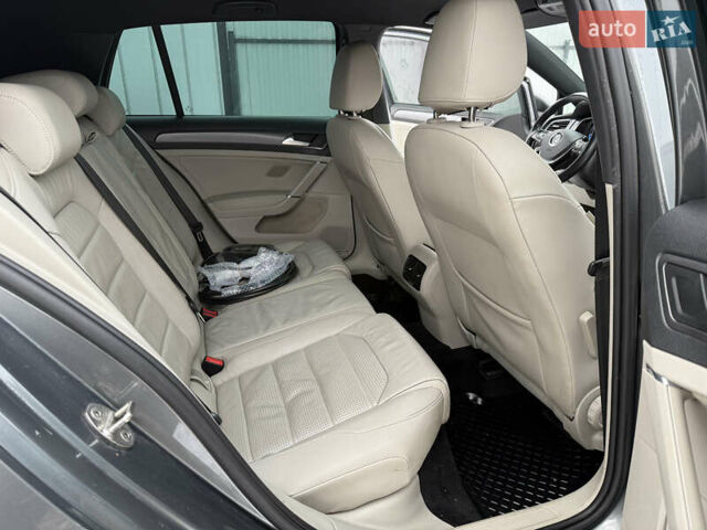 Сірий Фольксваген e-Golf, об'ємом двигуна 0 л та пробігом 163 тис. км за 13500 $, фото 12 на Automoto.ua