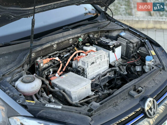 Сірий Фольксваген e-Golf, об'ємом двигуна 0 л та пробігом 112 тис. км за 15900 $, фото 148 на Automoto.ua