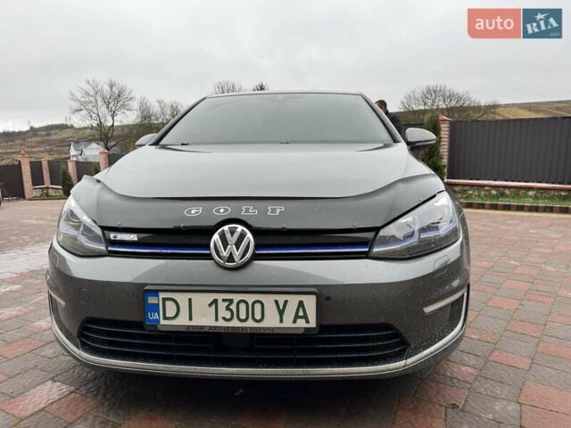 Серый Фольксваген e-Golf, объемом двигателя 0 л и пробегом 202 тыс. км за 13700 $, фото 5 на Automoto.ua