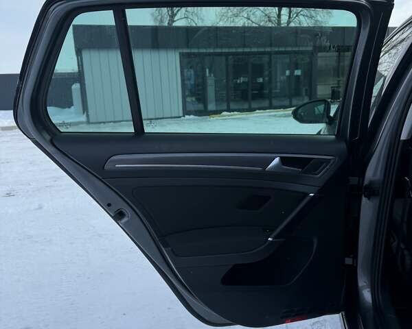 Сірий Фольксваген e-Golf, об'ємом двигуна 0 л та пробігом 118 тис. км за 15500 $, фото 31 на Automoto.ua