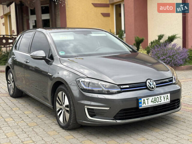 Серый Фольксваген e-Golf, объемом двигателя 0 л и пробегом 75 тыс. км за 12650 $, фото 9 на Automoto.ua