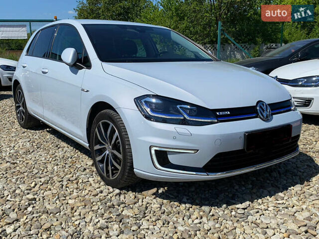 Серый Фольксваген e-Golf, объемом двигателя 0 л и пробегом 130 тыс. км за 13800 $, фото 95 на Automoto.ua