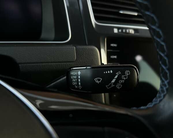 Серый Фольксваген e-Golf, объемом двигателя 0 л и пробегом 114 тыс. км за 15500 $, фото 18 на Automoto.ua