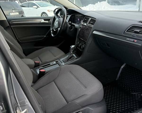 Сірий Фольксваген e-Golf, об'ємом двигуна 0 л та пробігом 118 тис. км за 15500 $, фото 42 на Automoto.ua