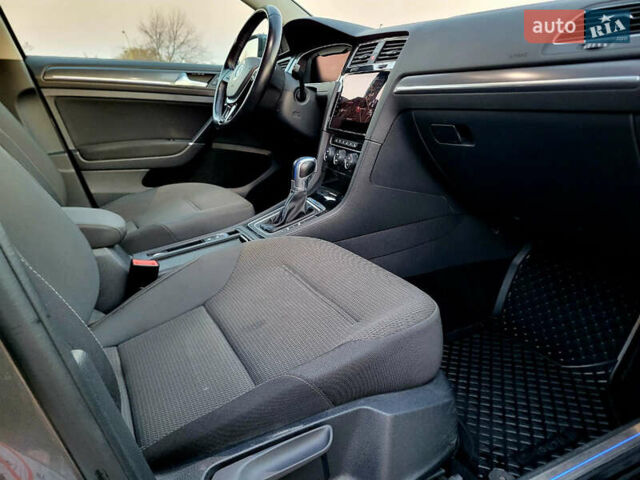 Сірий Фольксваген e-Golf, об'ємом двигуна 0 л та пробігом 167 тис. км за 12900 $, фото 16 на Automoto.ua
