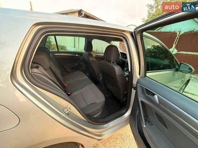 Сірий Фольксваген e-Golf, об'ємом двигуна 0 л та пробігом 111 тис. км за 12800 $, фото 18 на Automoto.ua