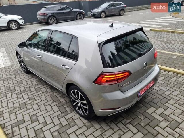 Серый Фольксваген e-Golf, объемом двигателя 0 л и пробегом 95 тыс. км за 12450 $, фото 34 на Automoto.ua