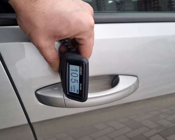 Серый Фольксваген e-Golf, объемом двигателя 0 л и пробегом 95 тыс. км за 12450 $, фото 102 на Automoto.ua