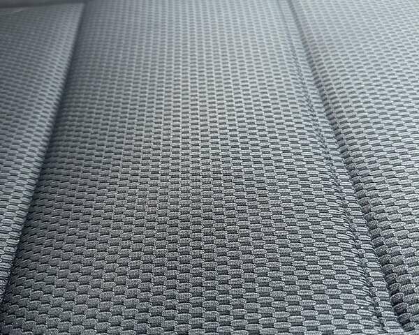 Серый Фольксваген e-Golf, объемом двигателя 0 л и пробегом 114 тыс. км за 15500 $, фото 13 на Automoto.ua